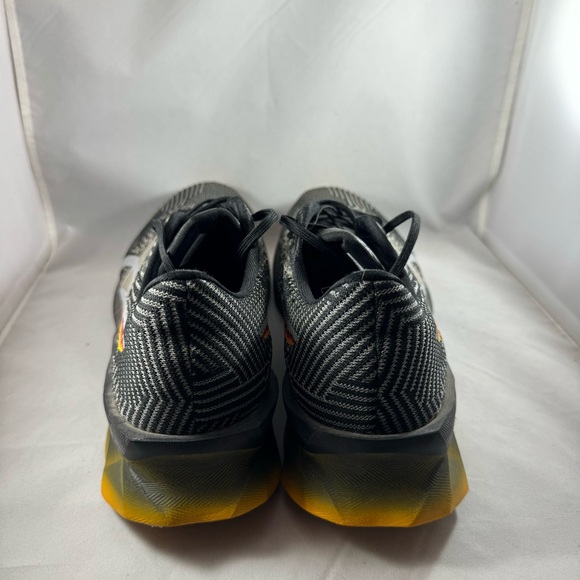 ASICS Novablast Pixel Noise Running Shoes - Men's size 12 - Picture 4 of 13